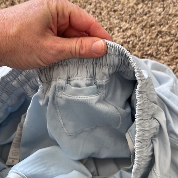 Lululemon Hotty Hot Hr High Rise Shorts Powder Blue Size 8 Tall - Picture 11 of 16